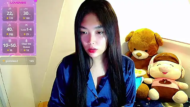 Snapshot of AsianParadisee chatting on October 19, 11:18 pm AsianParadisee online show from October 19, 11:18 pm