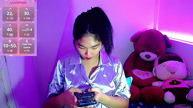 Snapshot of AsianParadisee chatting on October 15, 10:45 pm AsianParadisee online show from October 15, 10:45 pm