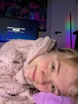 Cutiepiespanks online show from February 8, 7:23 am