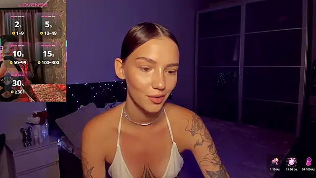 SophieCatty online show from August 9, 7:34 am