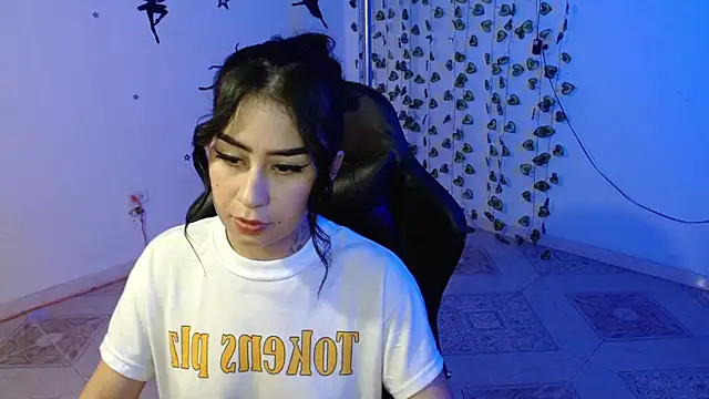 Martina1369 online show from August 7, 9:33 pm