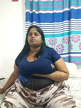SusanaEshwar online show from July 23, 8:50 pm
