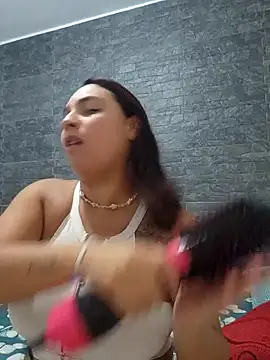 LizzRouse online show from December 15, 5:07 pm