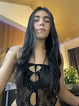 DaphneUwu online show from February 13, 1:07 am