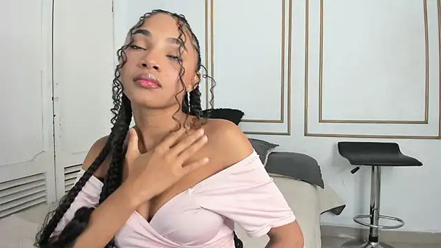 kristyl paez online show from June 10, 7:01 pm