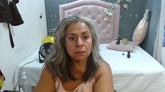 lalisha 96 online show from May 5, 1:19 am