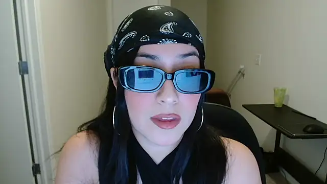 Sassy Latina online show from January 15, 5:02 am