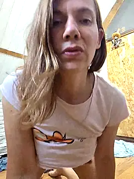 Snapshot of Lina_lou4 chatting on October 16, 4:09 pm Lina lou4 online show from October 16, 4:09 pm