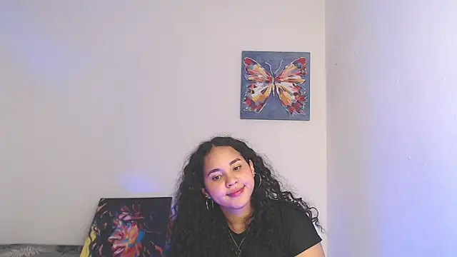 Snapshot of luciana_keating chatting on September 15, 4:04 pm luciana keating online show from September 15, 4:04 pm