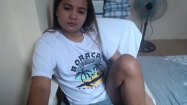 xTheLastVIRGINx online show from September 11, 5:19 am