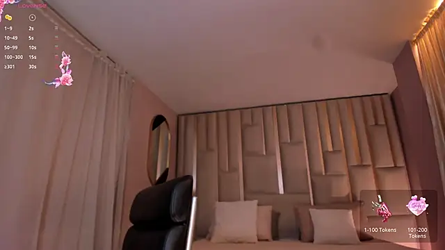 JuanitaClay online show from September 20, 12:36 pm