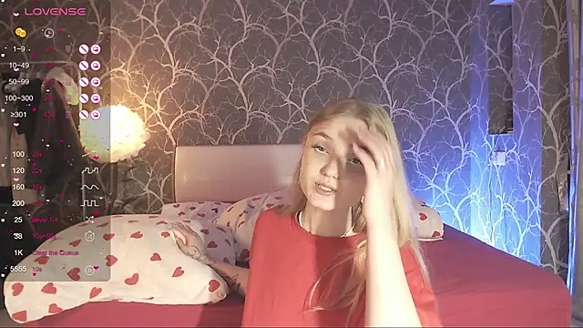 MiaMiaMeow online show from September 19, 3:11 pm