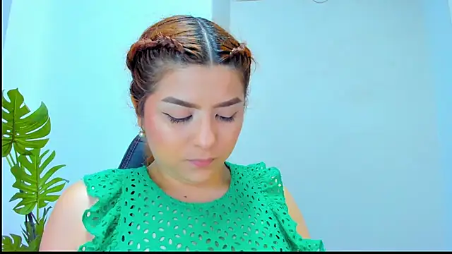 Gretta Queen online show from June 4, 6:34 pm