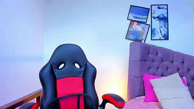 Gretta Queen online show from October 5, 3:50 pm