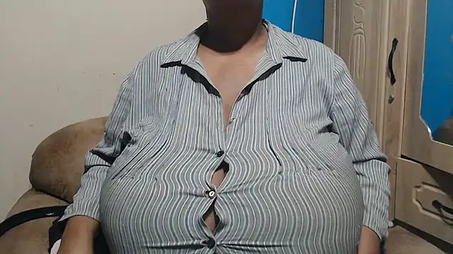 CUTEFIRMMELONSS online show from June 25, 4:12 am