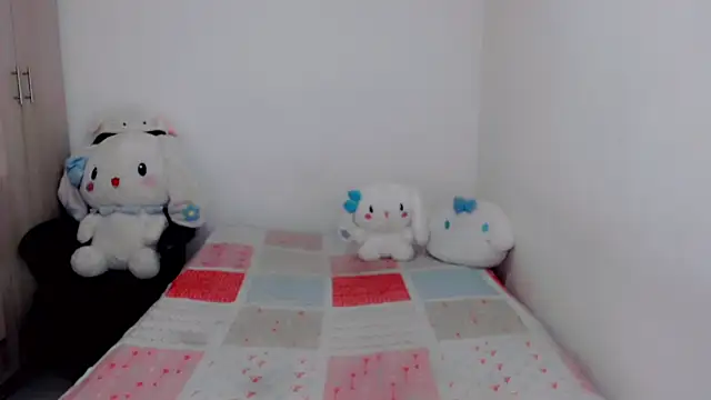 Youlittlepervertt  online show from December 3, 11:45 am