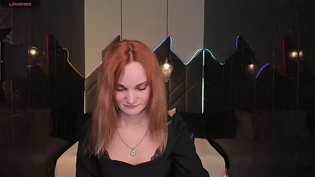 SaraSubtlety online show from November 14, 1:33 pm