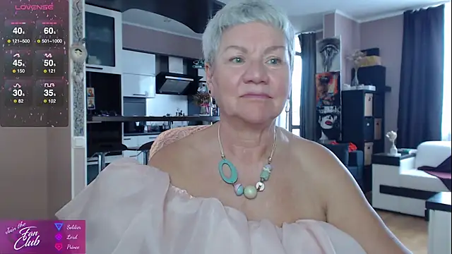 Snapshot of roxana_brooks chatting on September 22, 1:31 pm roxana brooks online show from September 22, 1:31 pm