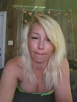 POPPY XO online show from June 12, 7:11 pm