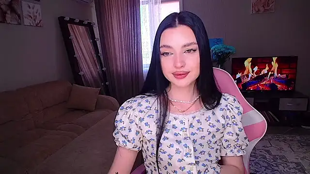   Malika   online show from May 4, 10:52 am