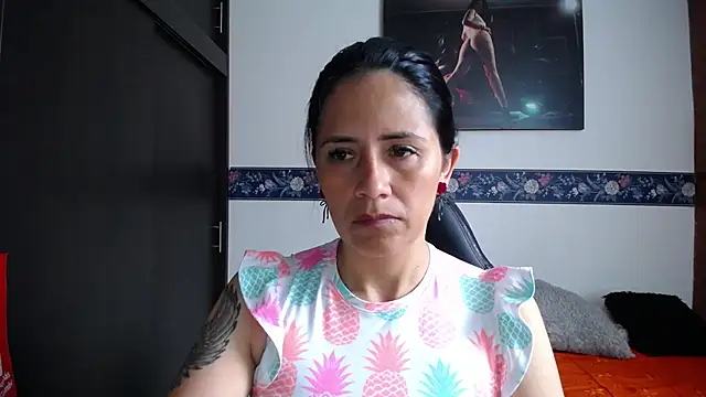 sharoon cheerry online show from October 4, 3:05 pm