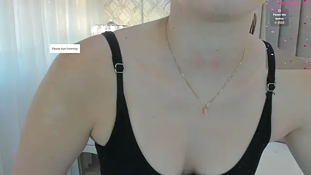 Pia Johnson  online show from October 24, 11:28 am