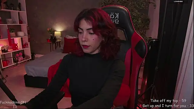 kitty pruu online show from June 10, 9:35 pm