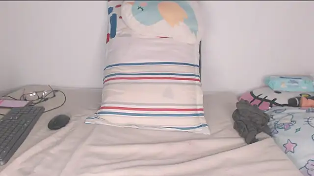 shunrei saan online show from December 18, 11:09 pm