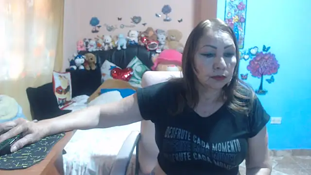 milfeddy  online show from September 24, 7:57 pm