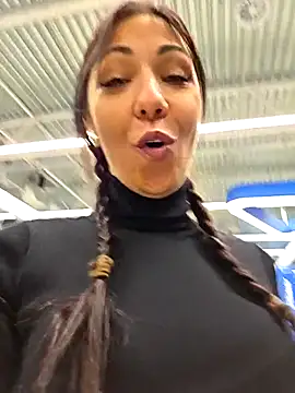 LeticiaWoods online show from February 8, 1:26 pm