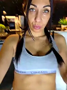 LeticiaWoods online show from January 5, 5:27 pm