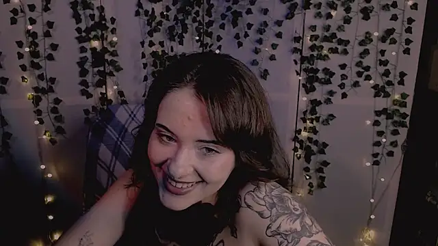 risha laas online show from November 22, 8:22 pm