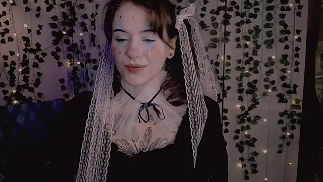 risha laas online show from November 2, 8:12 pm