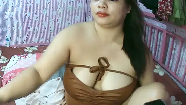 shaira4u online show from April 26, 1:42 pm