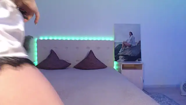 RoxannePure online show from November 20, 4:24 am