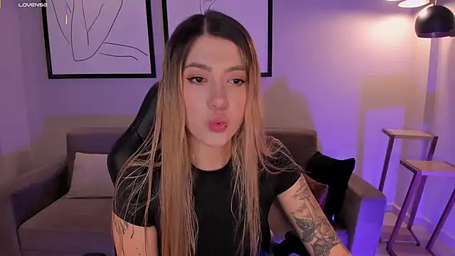 EveBensonX online show from September 20, 7:12 pm