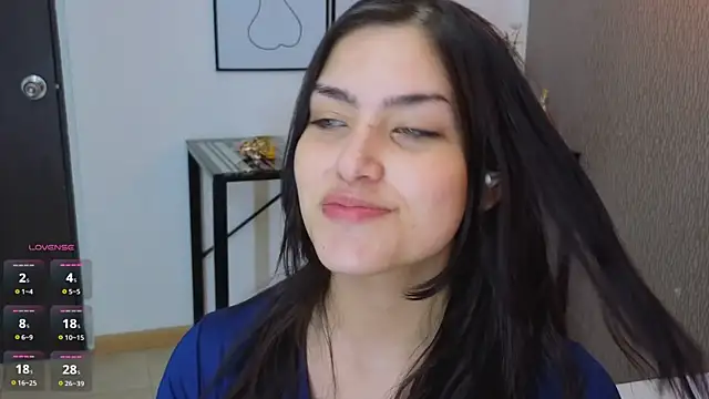 Alexa Thaylor  online show from June 7, 4:36 pm