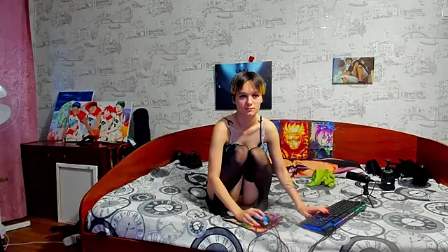 KagamiTayga online show from November 6, 4:40 am