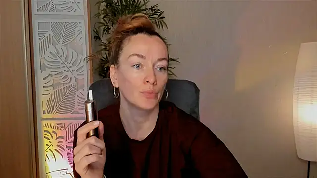 RebeccaMartinez online show from May 1, 6:16 am