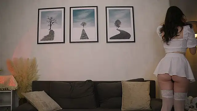 AuroraMari online show from November 24, 11:40 pm