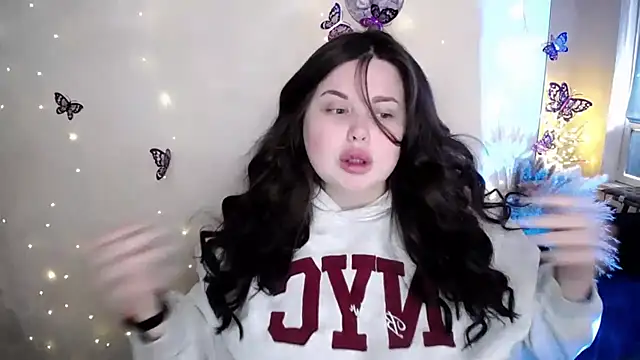 Emily Mo online show from February 5, 8:28 am