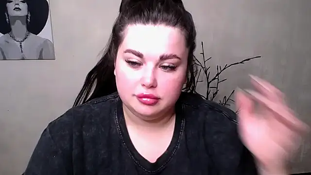 Snapshot of Emily_Mo chatting on September 17, 6:33 am Emily Mo online show from September 17, 6:33 am