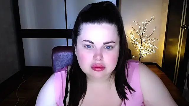 Emily Mo online show from July 5, 5:57 am