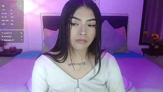 eva six online show from October 9, 7:40 pm