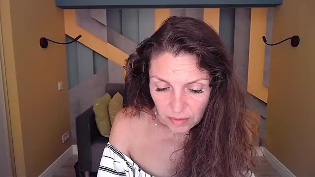 EllaLong online show from July 1, 11:32 am