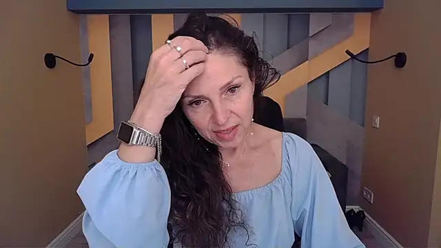 EllaLong online show from June 14, 11:32 am