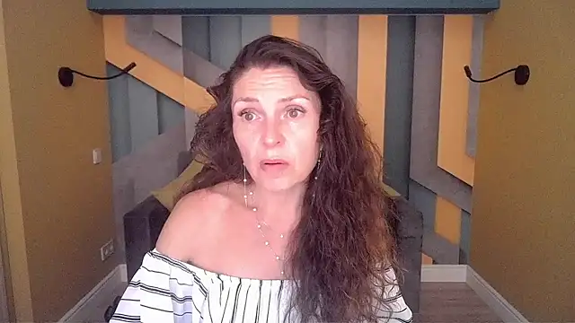 EllaLong online show from July 7, 11:24 am