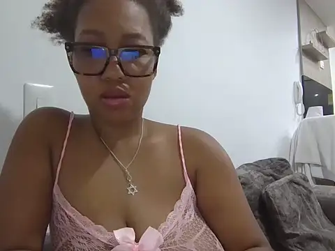 megan-hotxx online show from July 2, 3:56 am