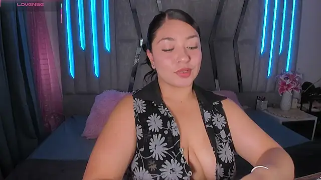 scarlet miller1 online show from April 27, 7:22 pm