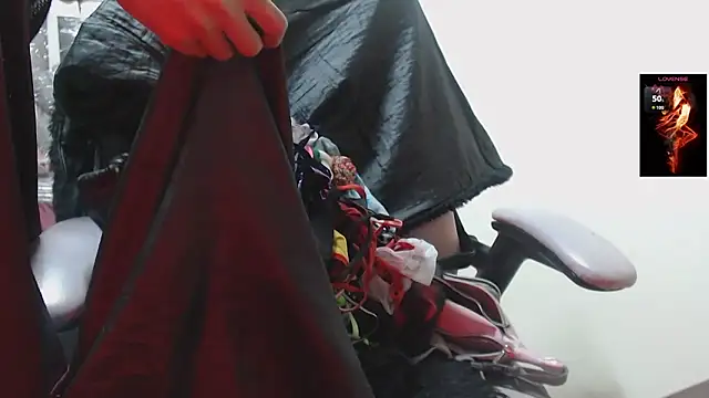 toxxxic cams online show from February 17, 8:24 am